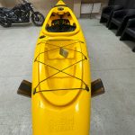 Універсальний жовтий каяк для риболовлі та відпочинку
